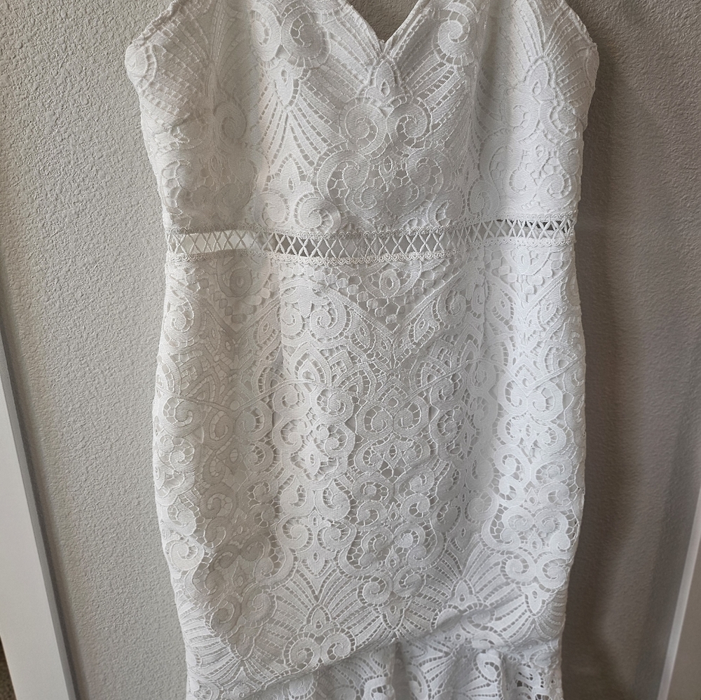 Elegant White Lace Dress Plus Size Excellent Conditions